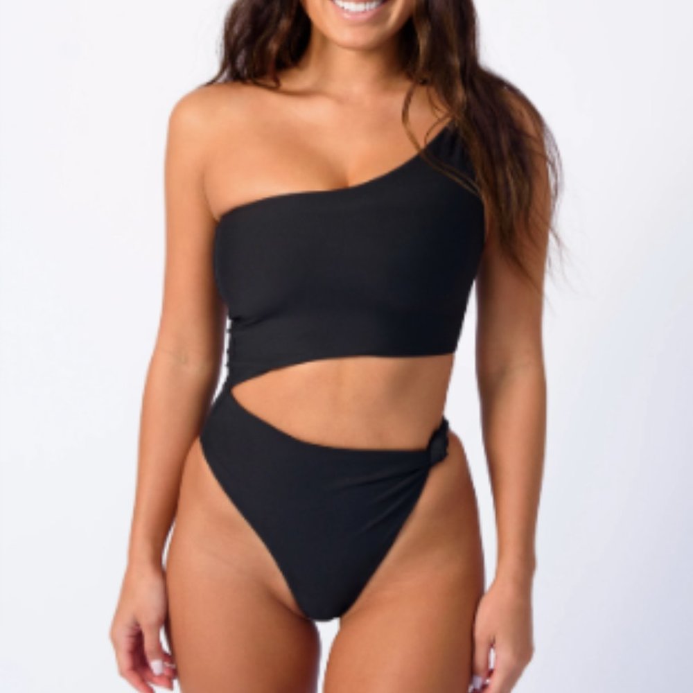 Skatie Nicole One Piece